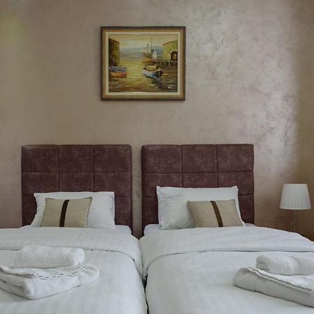 Inex Grande Lux Hotel Неготин Екстериор снимка